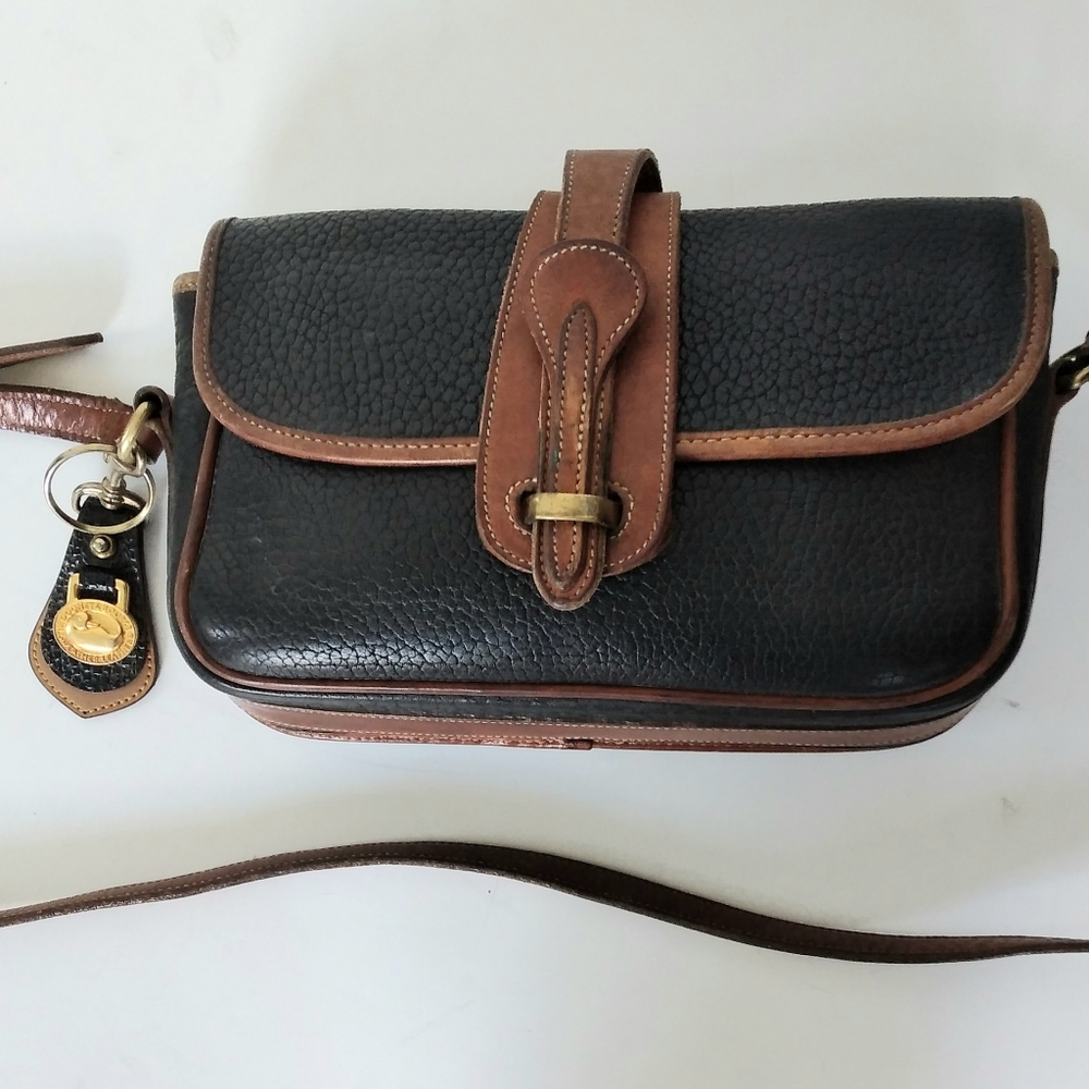 Dooney and Bourke crossbody bag black